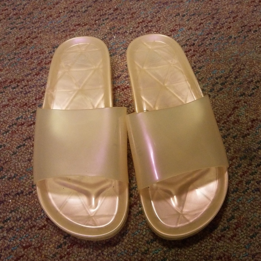Urban outfitters slides